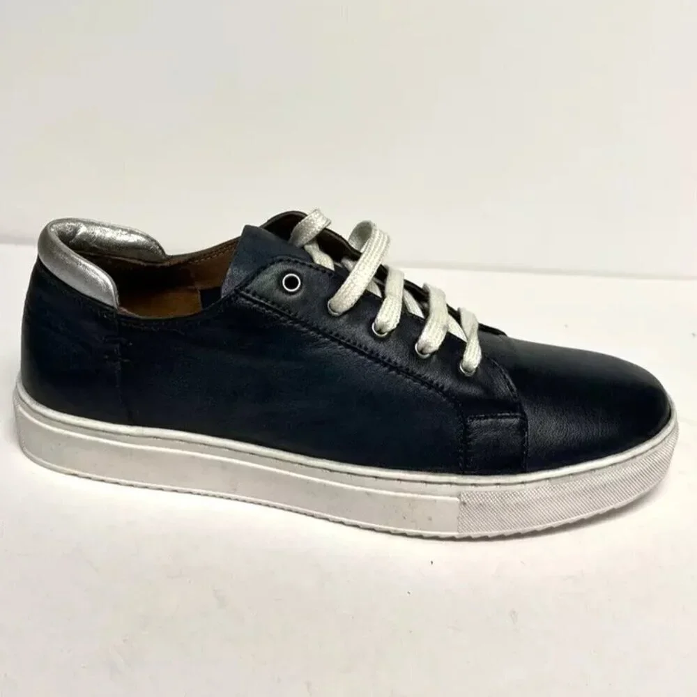 SoftWalk Womens Indio Sneaker Navy Size 9.5 M